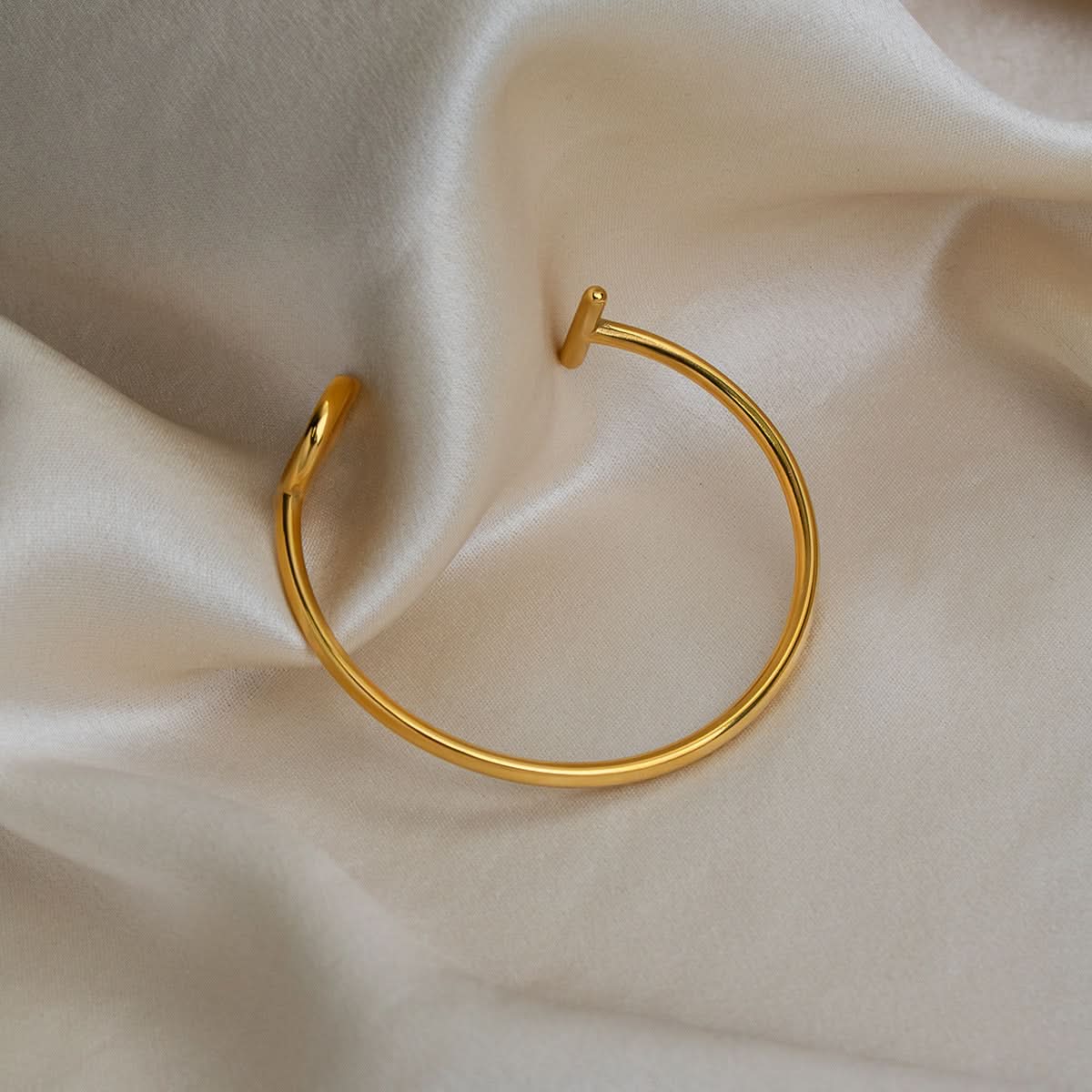 The Amora Toggle Cuff