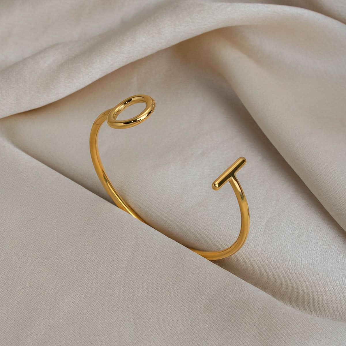The Amora Toggle Cuff