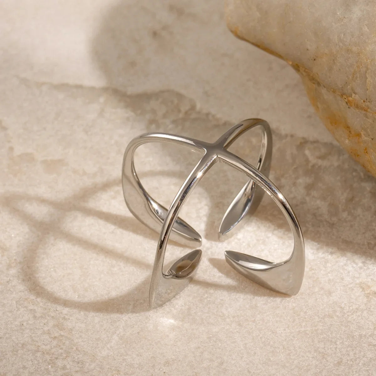 Four Points Ring