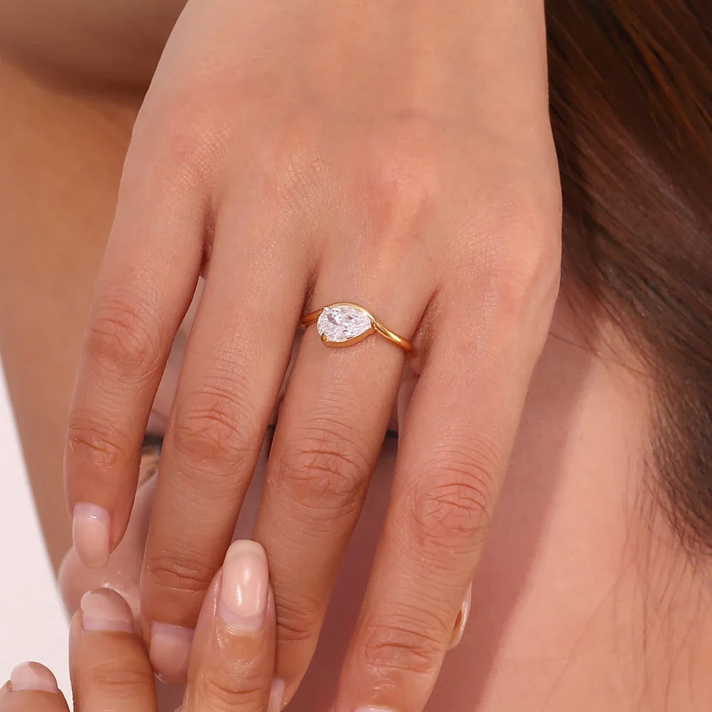 QUIET WAVE RING