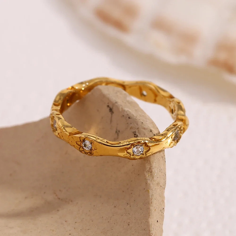 STARLIT WAVE RING