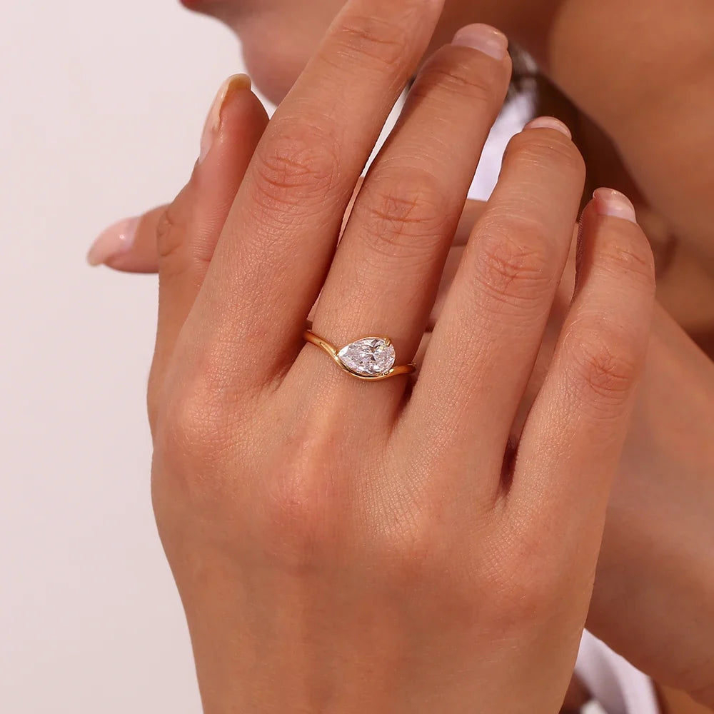 QUIET WAVE RING