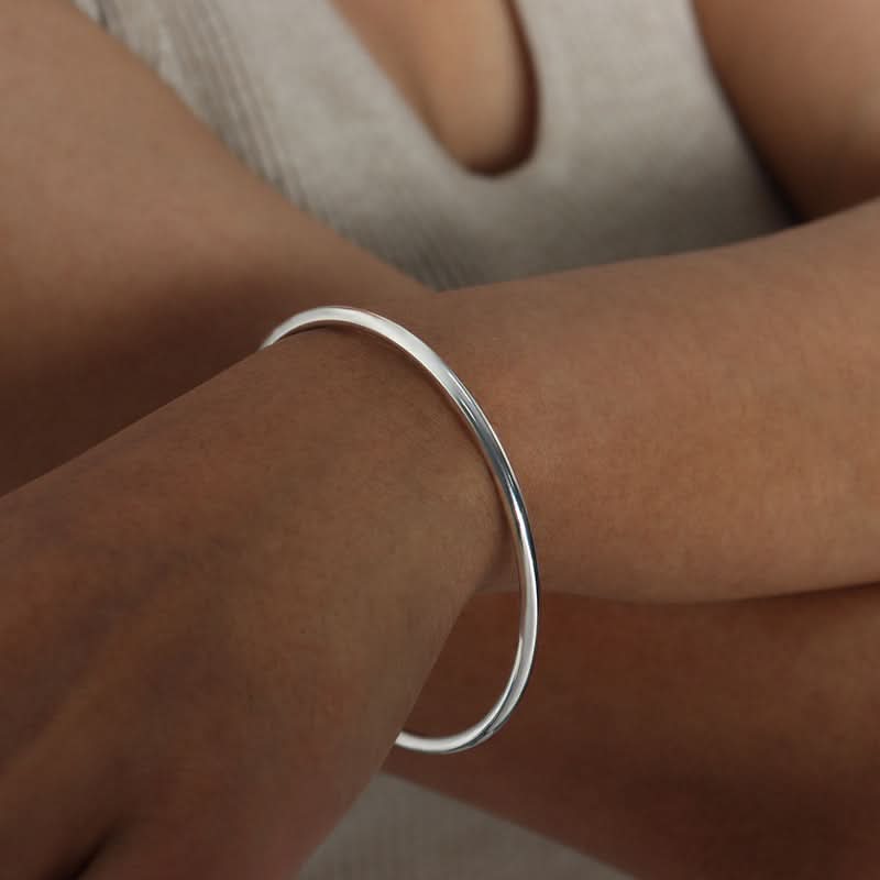 The Amora Stacking Bangle