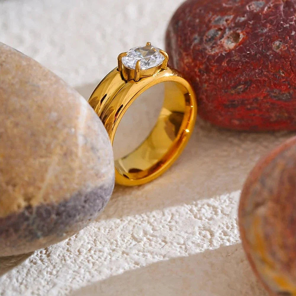 Clio Crystal Ring