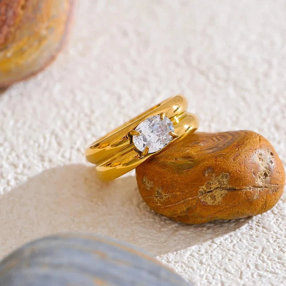 Clio Crystal Ring